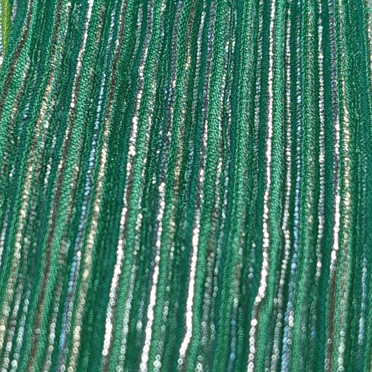Трикотаж с люрексом плиссе зеленый